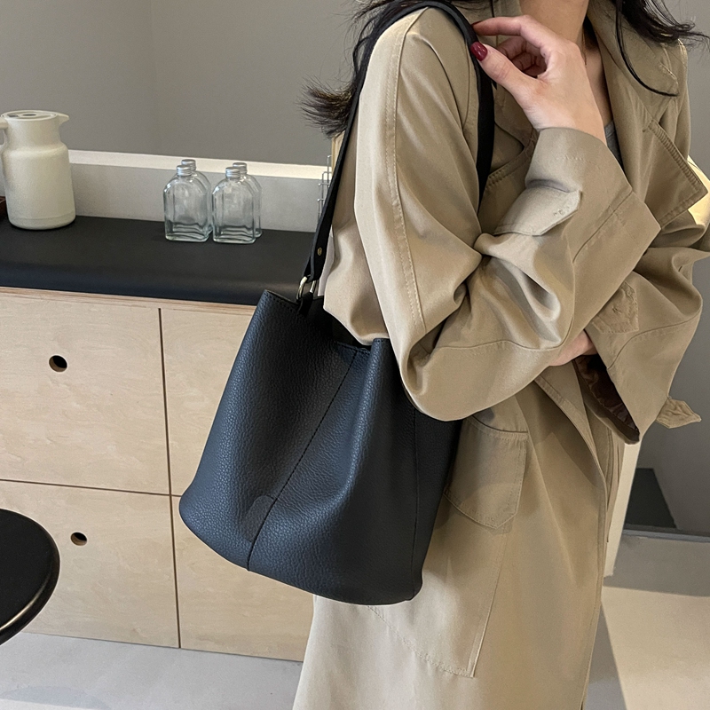 Hasp New Bucket Tote Bags Soli - Women Bags Offers ulasan dan harga